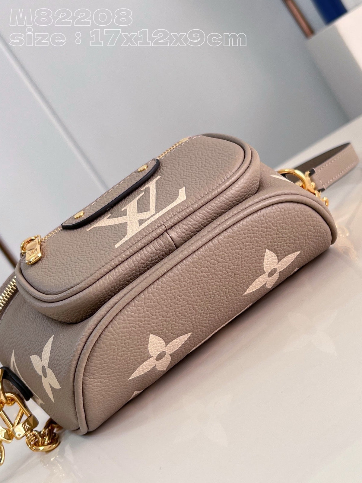 LB919 Mini Bumbag / 6.7 x 4.7 x 3.7 inches / HIGHEST QUALITY VERSION