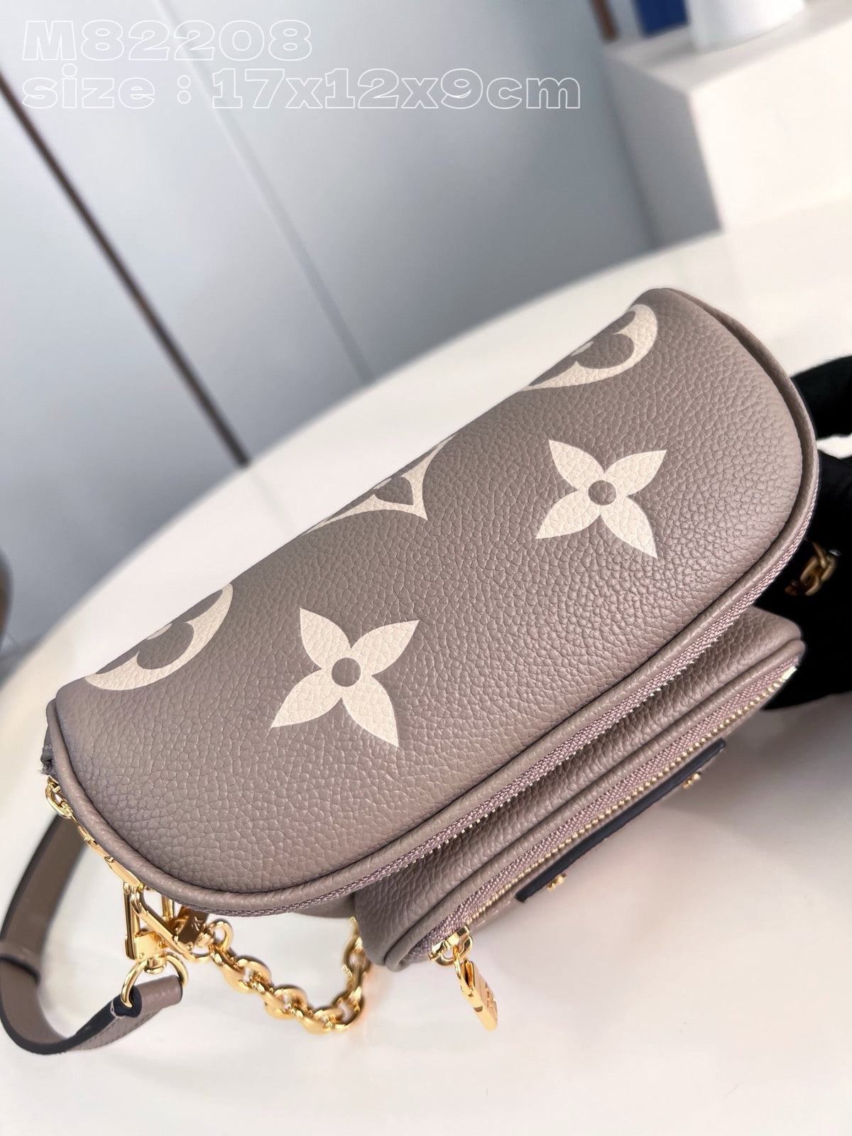 LB919 Mini Bumbag / 6.7 x 4.7 x 3.7 inches / HIGHEST QUALITY VERSION