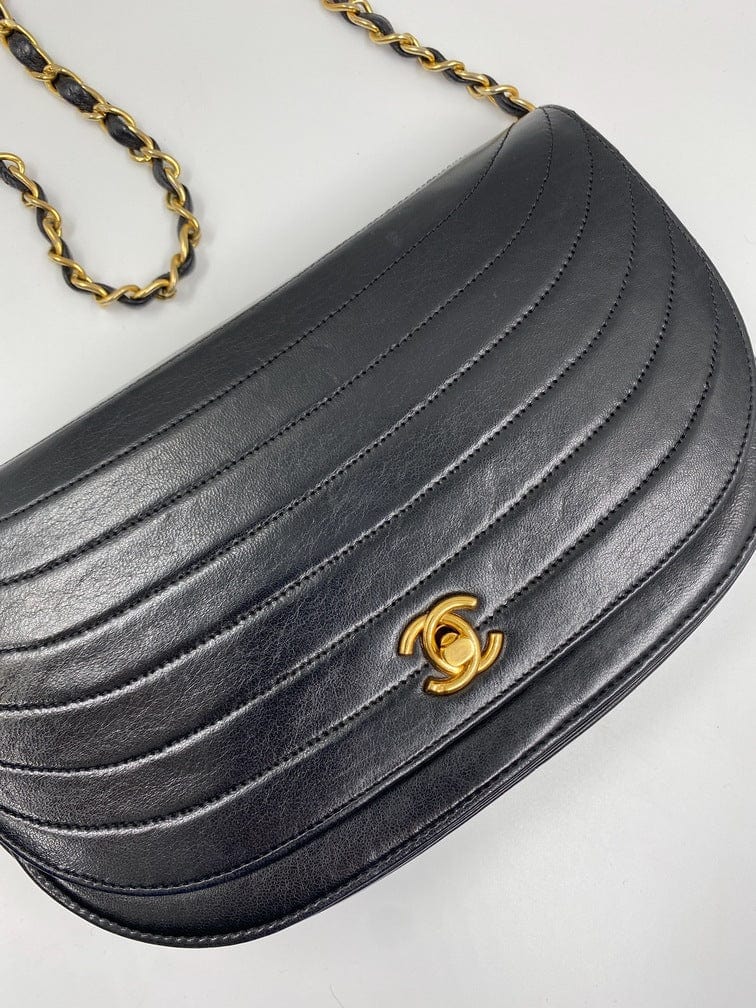 Chanel Vintage Crossbody Flap Bag