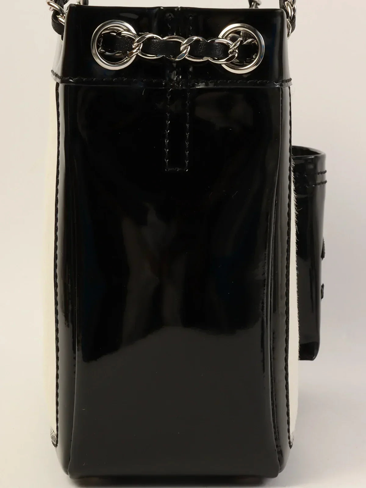 CHANEL Around 2005 Made Unborn Calf Patent Conbination Cc Mark Stitch Chain Tote Bag White/Black