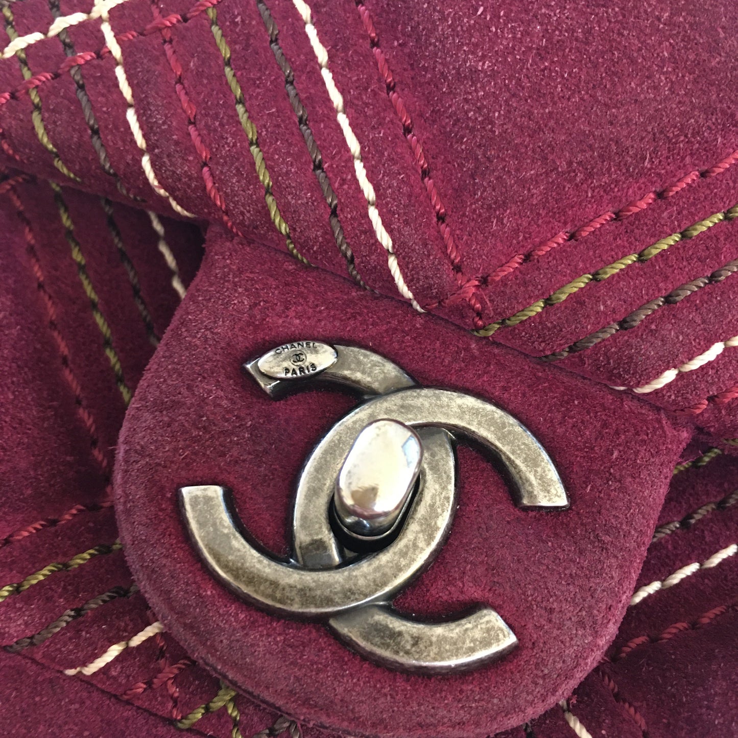 CHANEL Timeless/Classique Shoulder Bag in Purple Suede