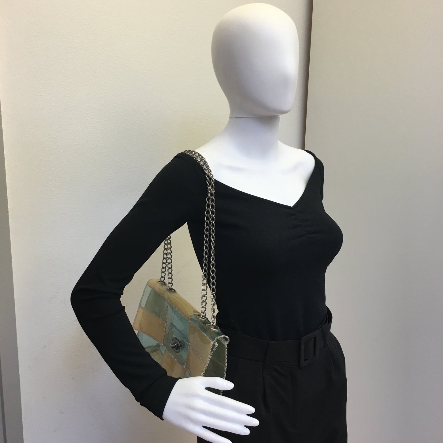 CHANEL Shoulder Bag in Multicolor Plastic