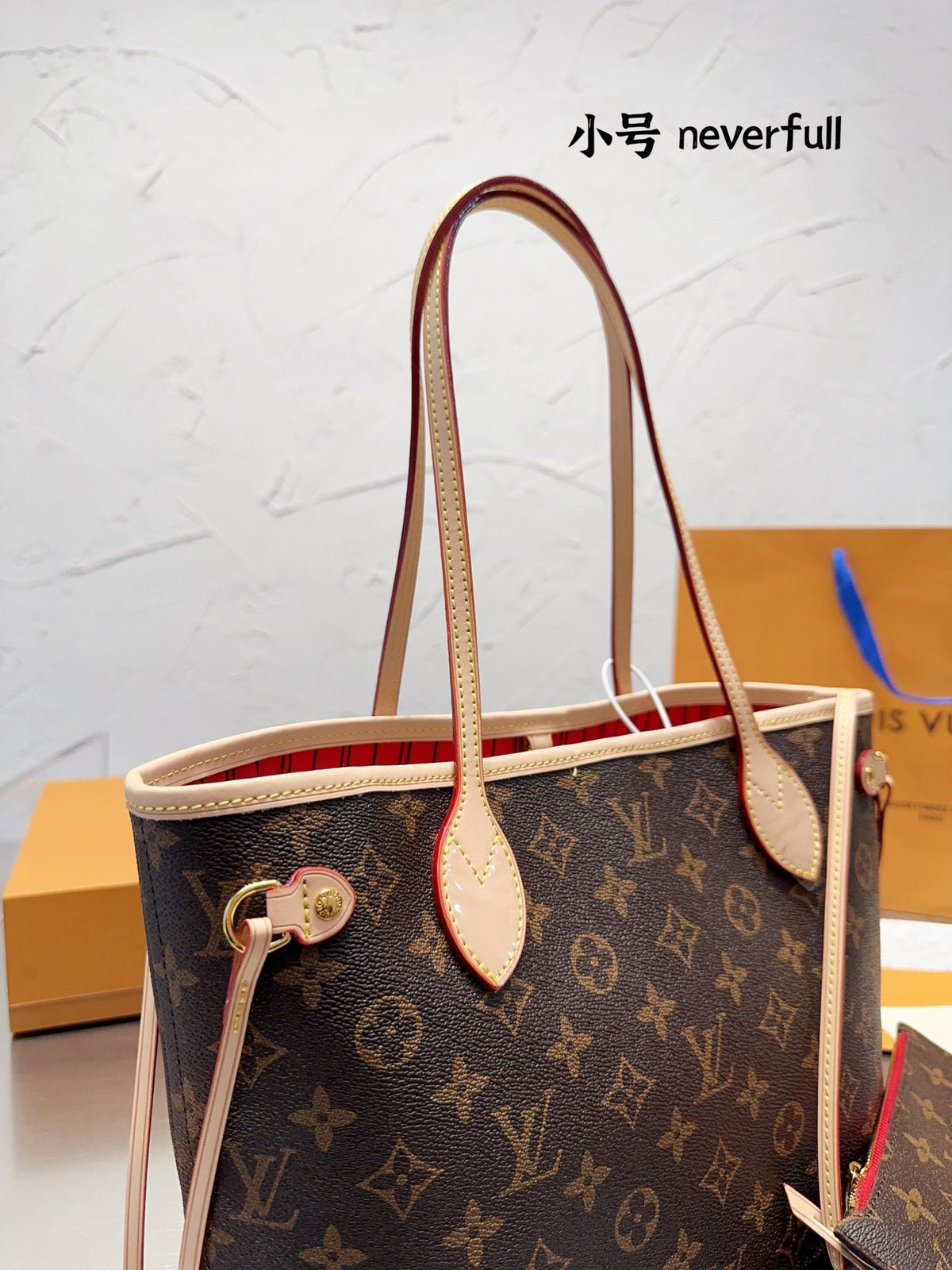 LB774 Neverfull PM / 11.4 x 8.7 x 5.1 inches
