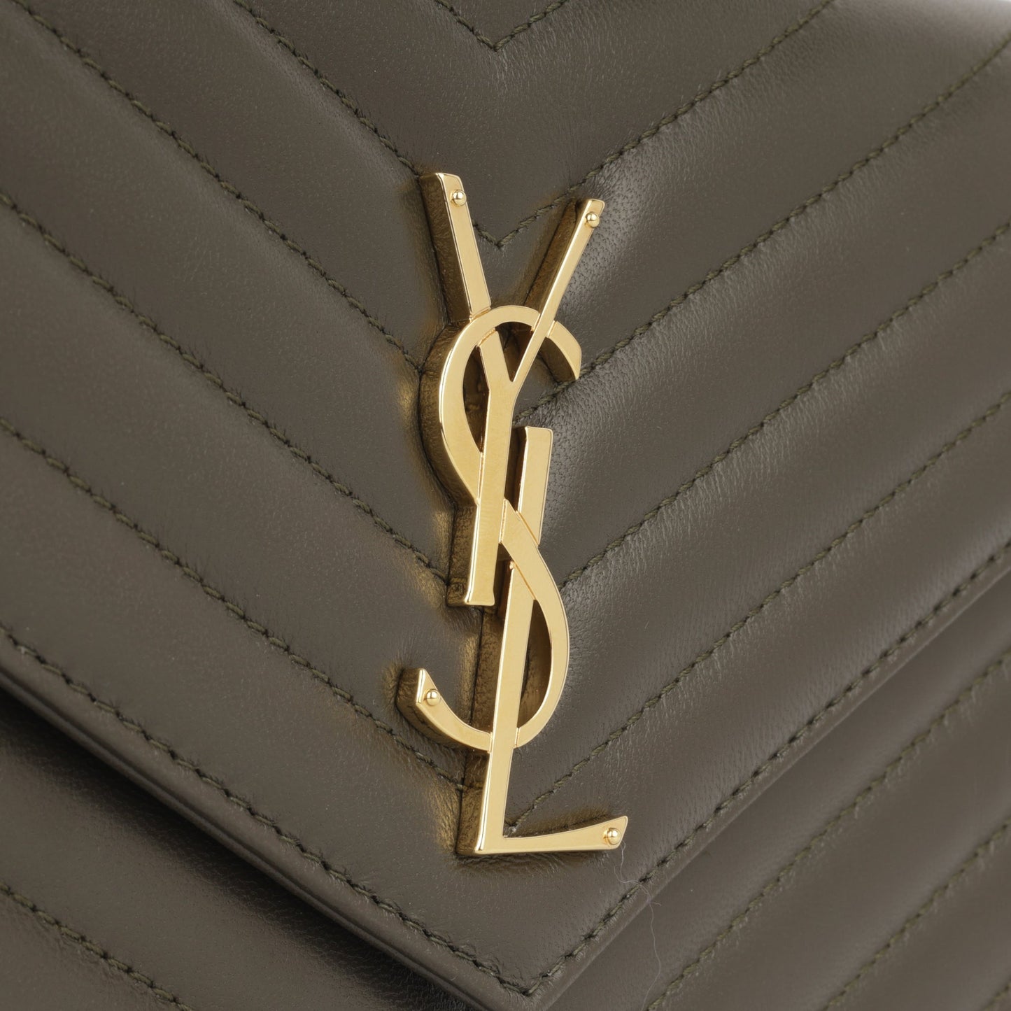 Saint Laurent Cassandre Chain Wallet