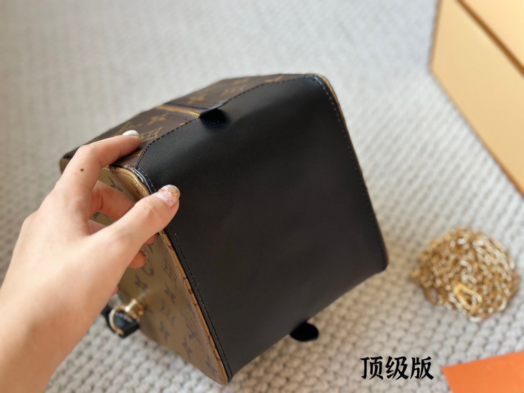 LB882 Square Bag / 5.9x5.9x5.9inch