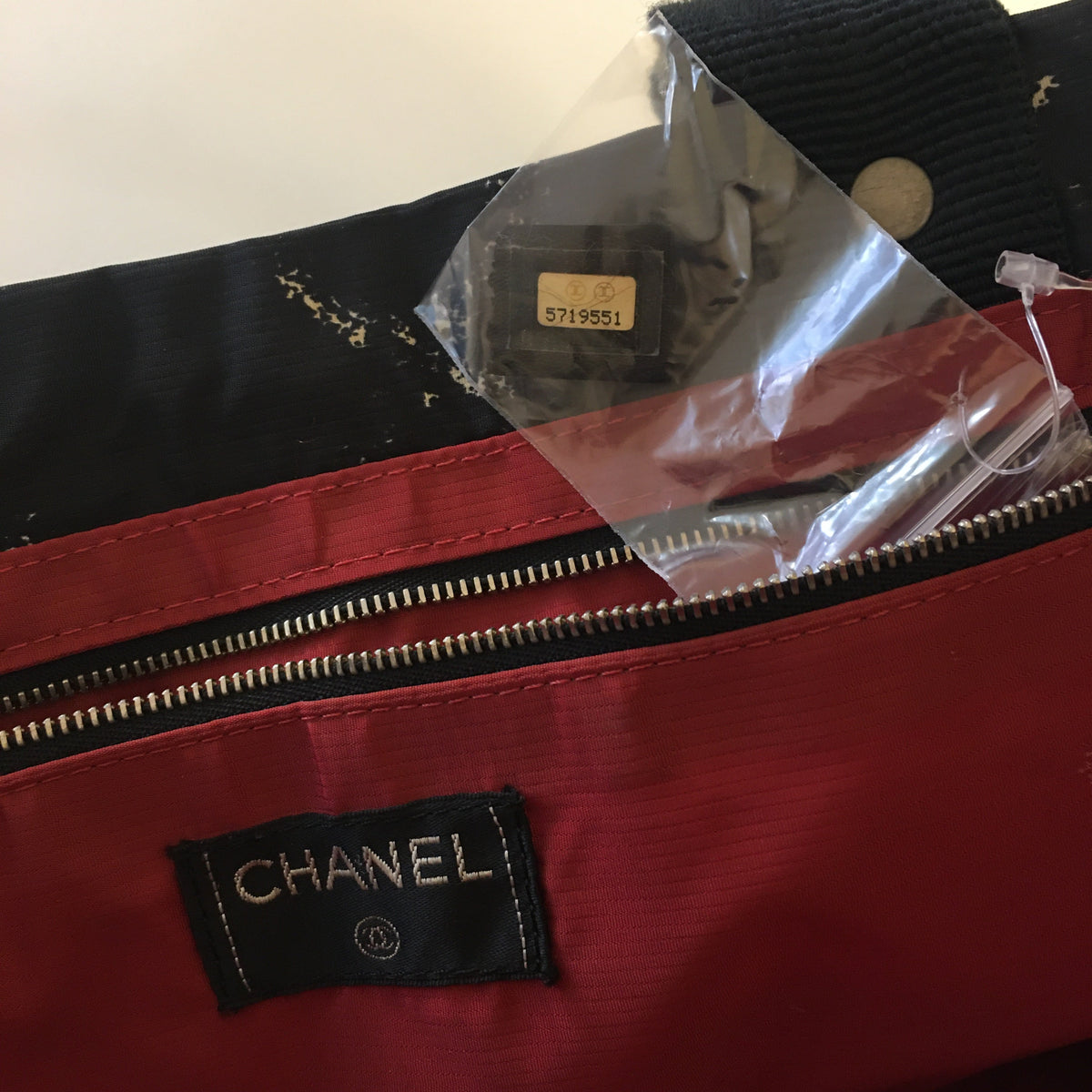Top Quality Chanel Handbag in Black Fabric