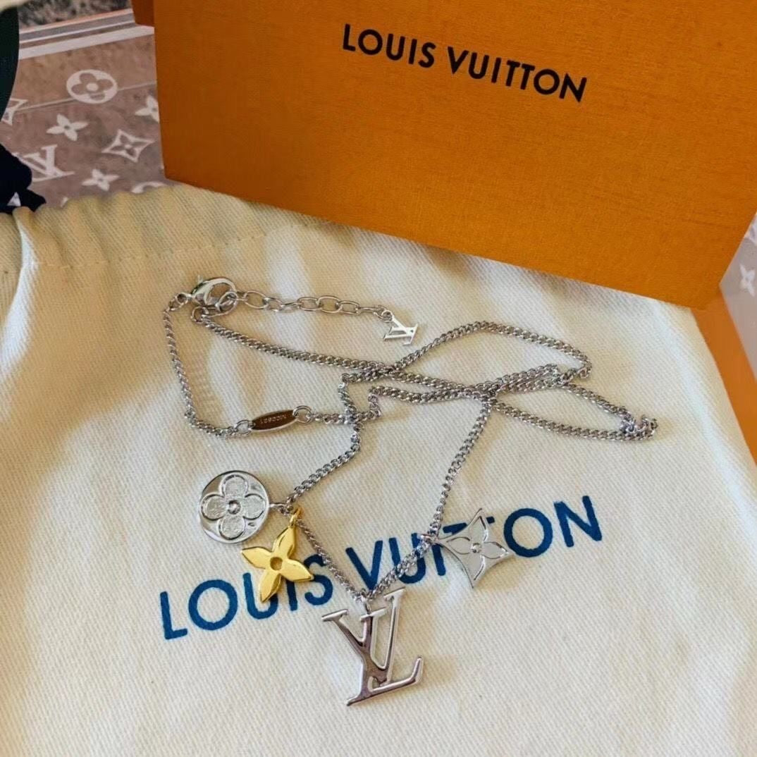 JW697 LB Long Necklace