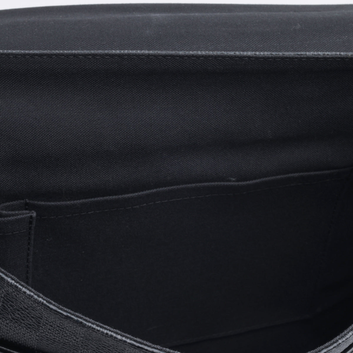 Daniel MM Messenger Bag