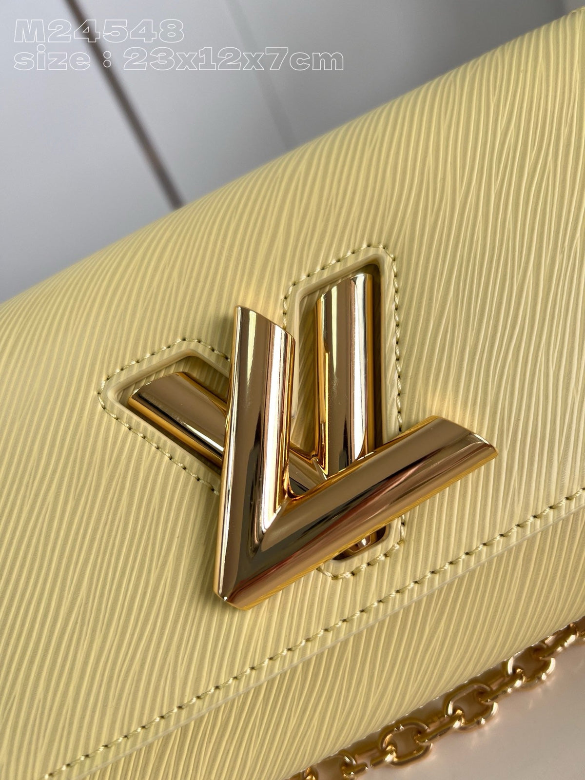 LB973 Twist West / 9.3 x 4.7 x 2.8 inches / HIGHEST QUALITY VERSION