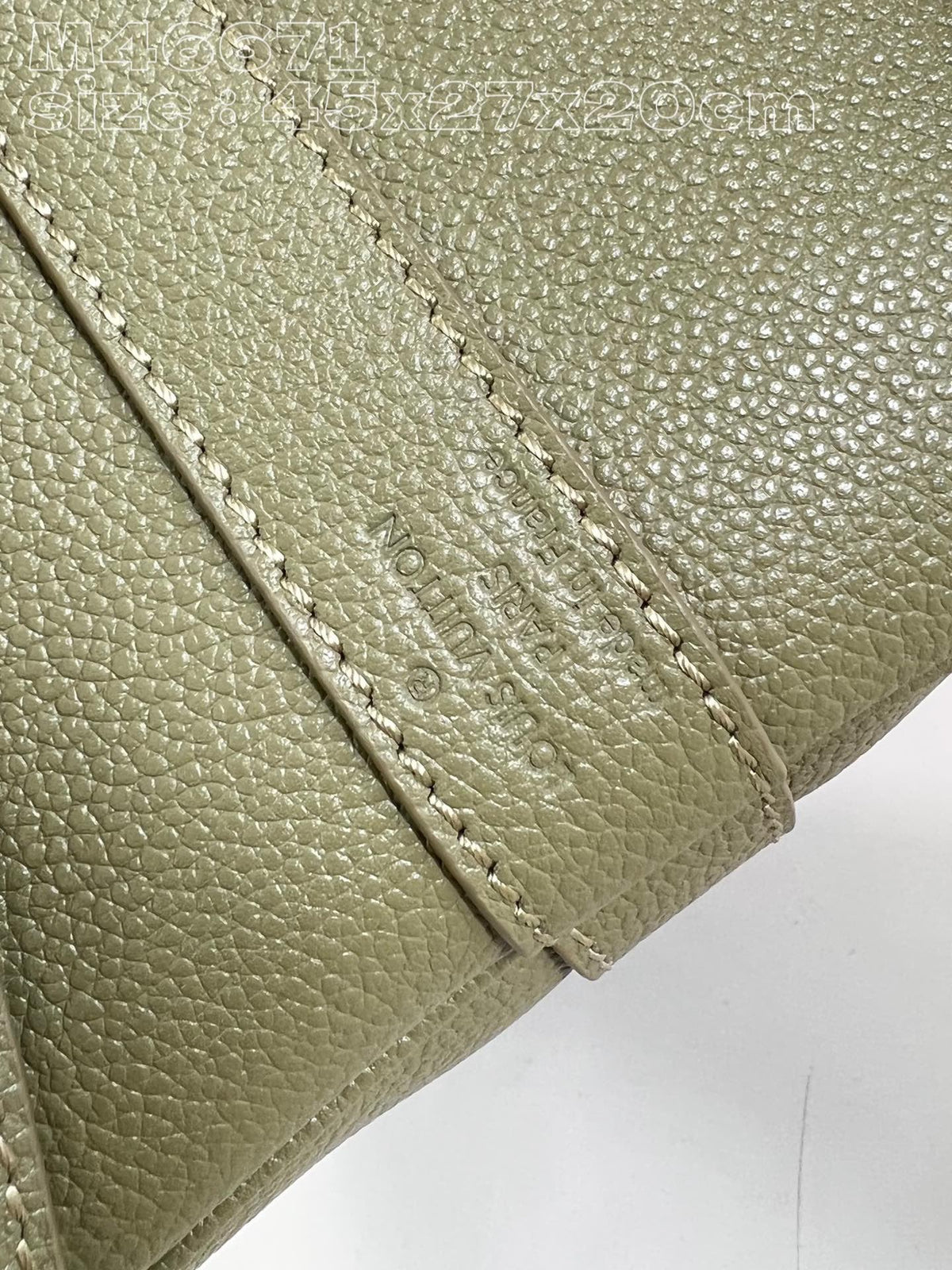 LB885 Keepall Bandoulière 45 / HIGHEST QUALITY VERSION / 17.7 x 10.6 x 7.9 inches