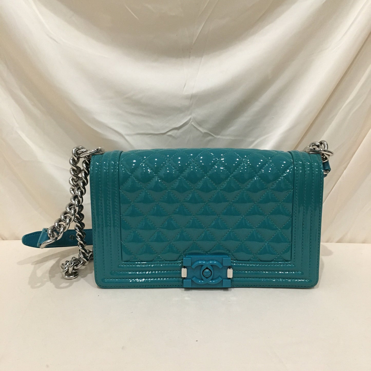 Top Quality Chanel Green Patent Old Medium Boy New Shoulder Bag Sku# 76385