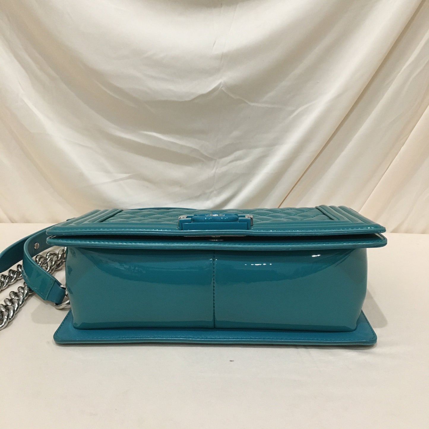 Top Quality Chanel Green Patent Old Medium Boy New Shoulder Bag Sku# 76385