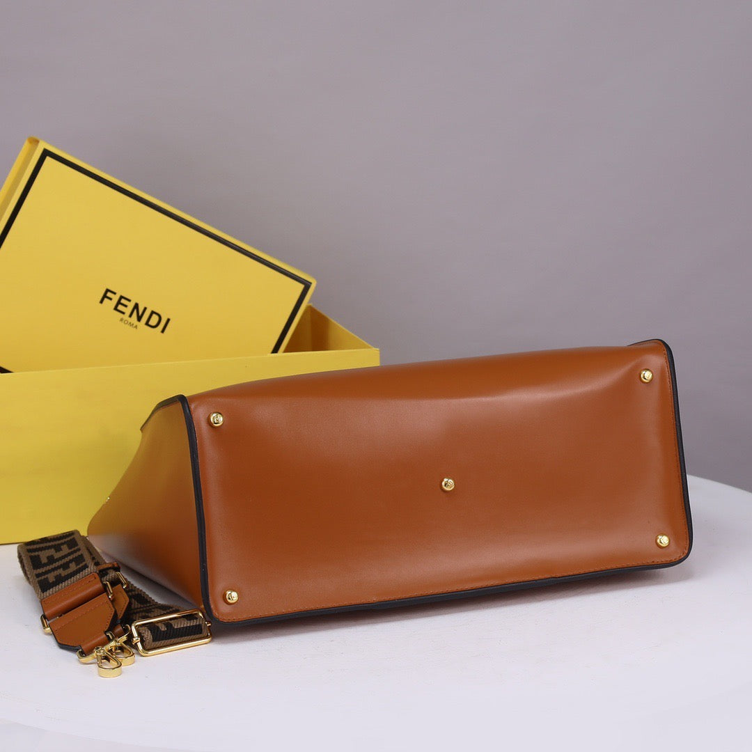 FF179 Leather Large Shoulder Bag / 15.7x7.1x11.8inch