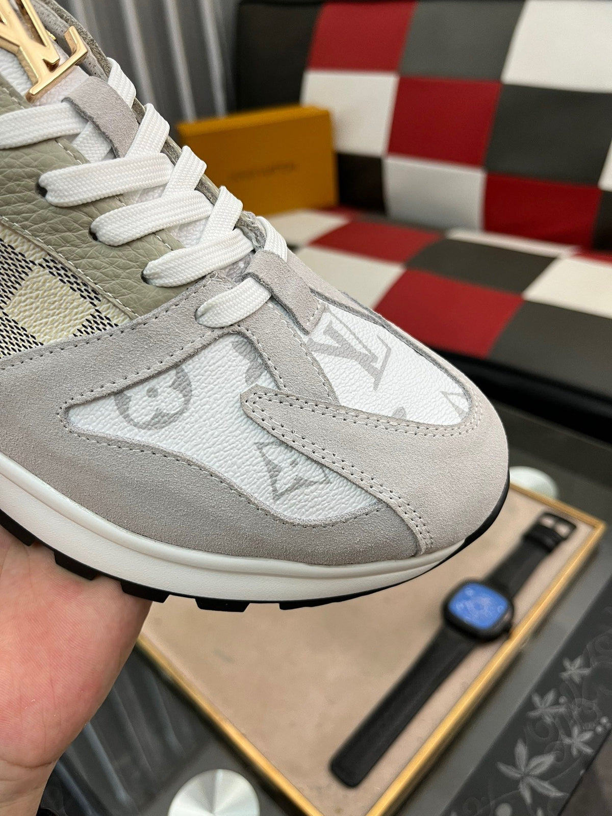 MSE082 LV Men's Sneakers / Size5-11
