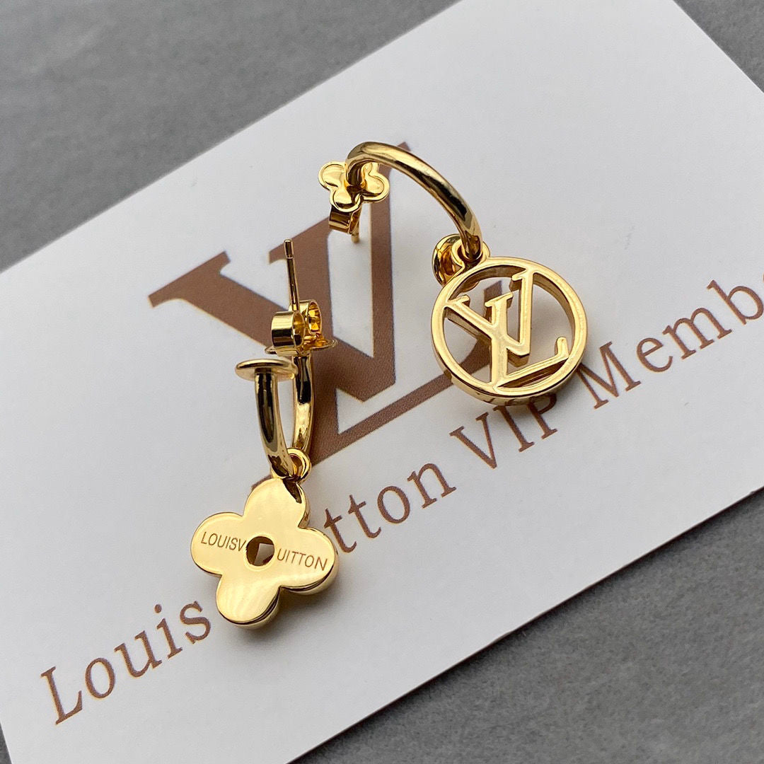 JW626 LB Blooming Earrings