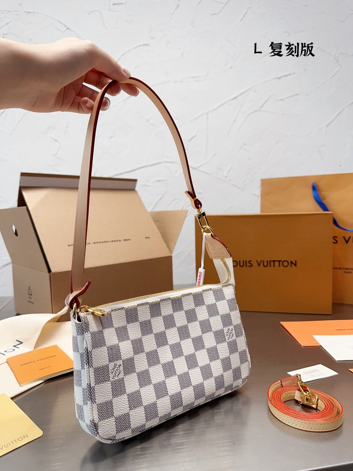 LB838 Damier Azur Pochette / 9x5.1x1.2inch