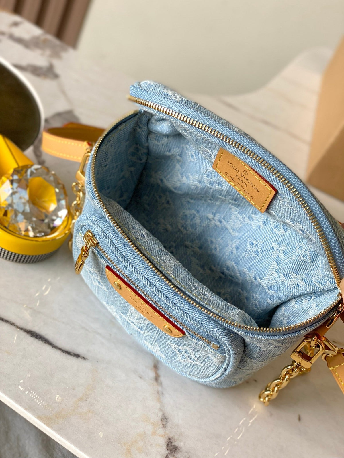 LB1186 Mini Bumbag / HIGHEST QUALITY VERSION /  6.7 x 4.7 x 3.7 inches