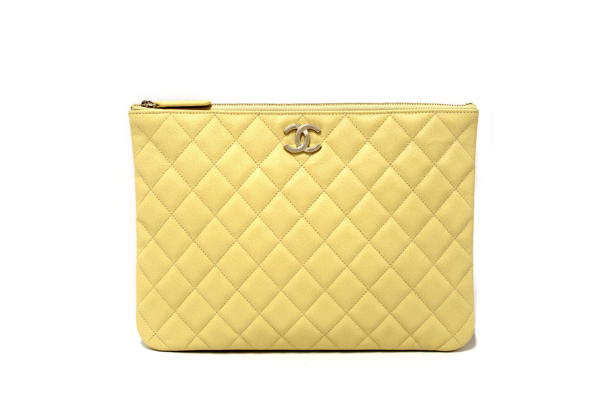 New Chanel Yellow Caviar Leather Classic Zipped O Case Pouch Clutch Bag | Italystation.com