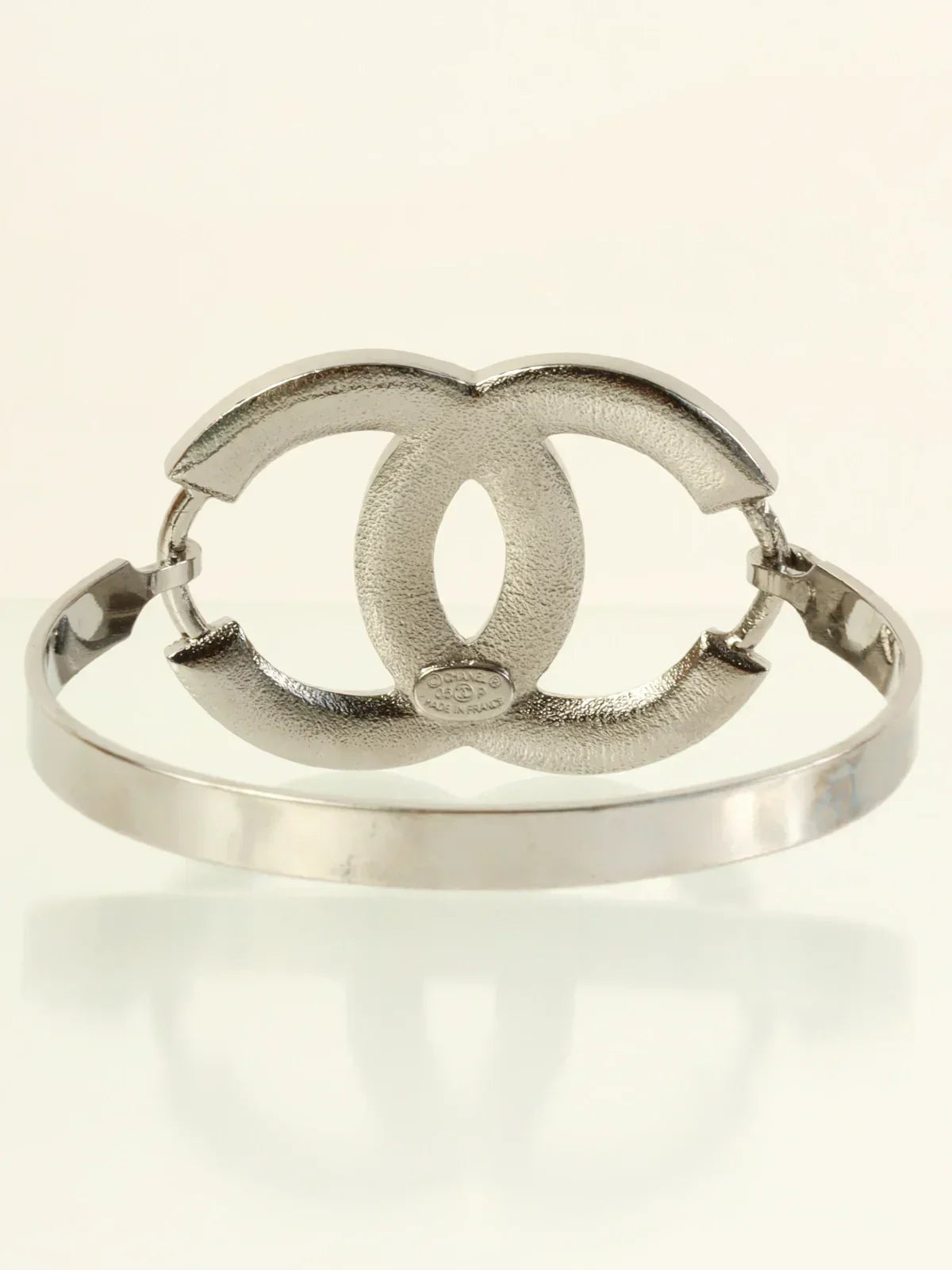 CHANEL 2005 Made Rhinestone Cc Mark Bangle Black/Silver