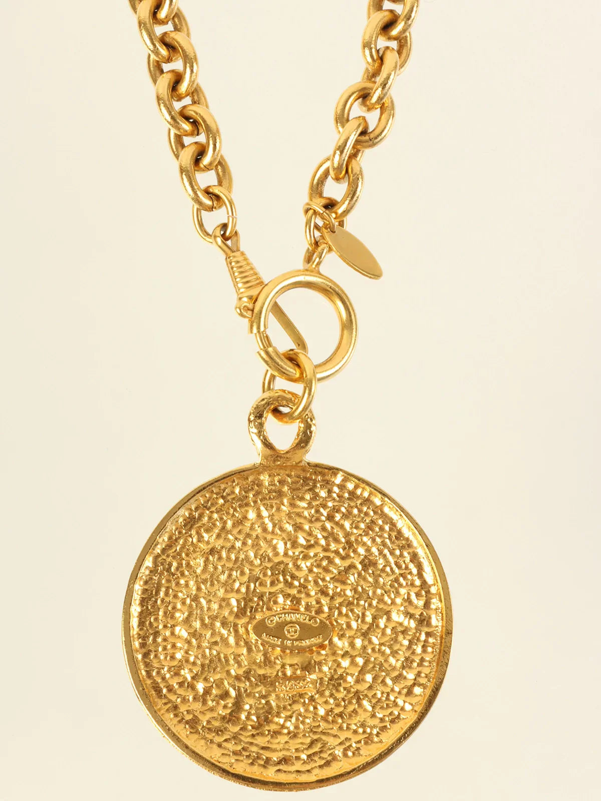 Top Quality Chanel Medal Necklace Gold