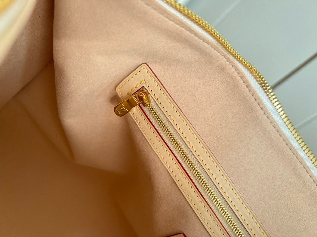LB1189 LV x TM Keepall Bandoulière 45 / 17.7 x 10.6 x 7.9 inches / HIGHEST QUALITY VERSION