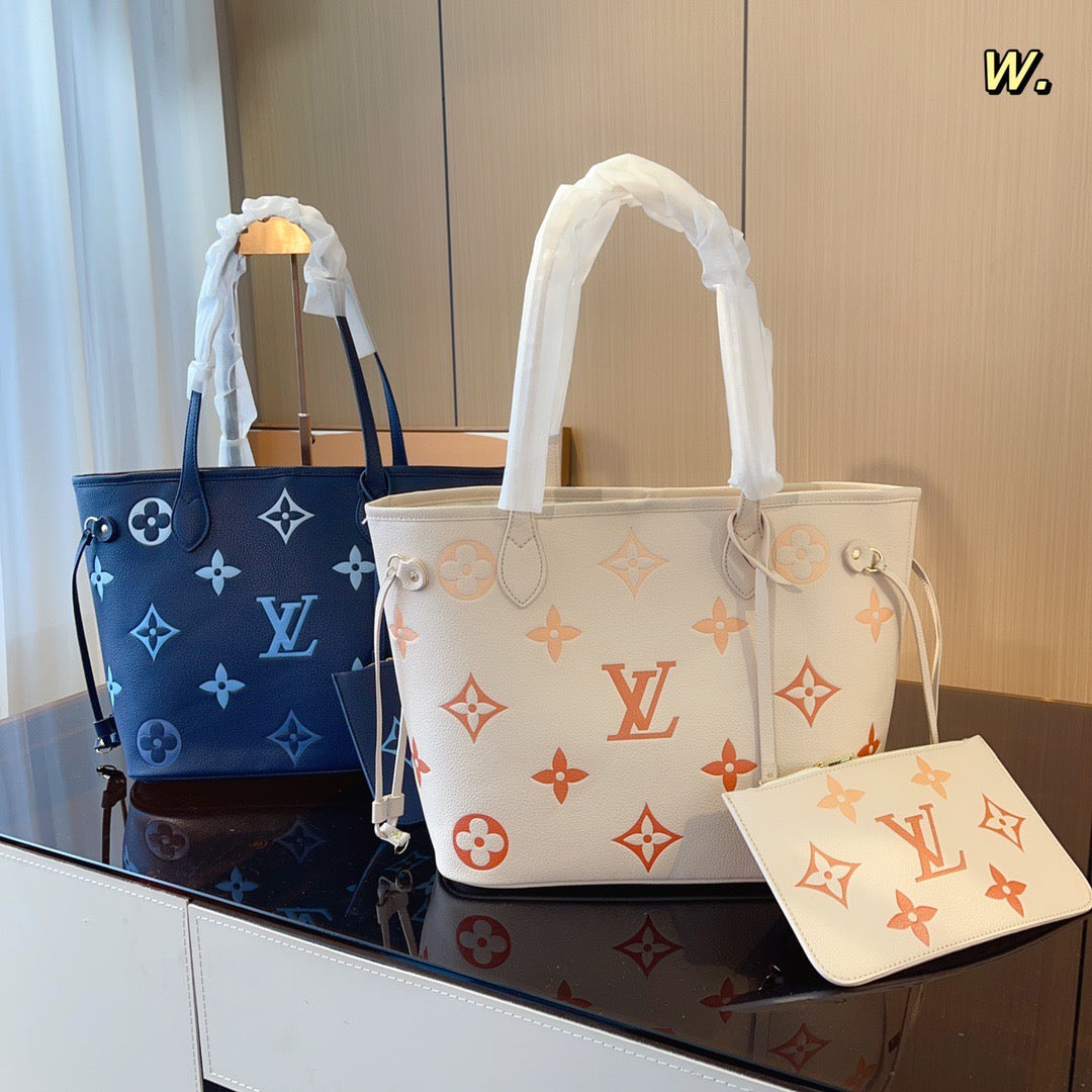 LB812 Neverfull MM / 12.2 x 11 x 5.5 inches