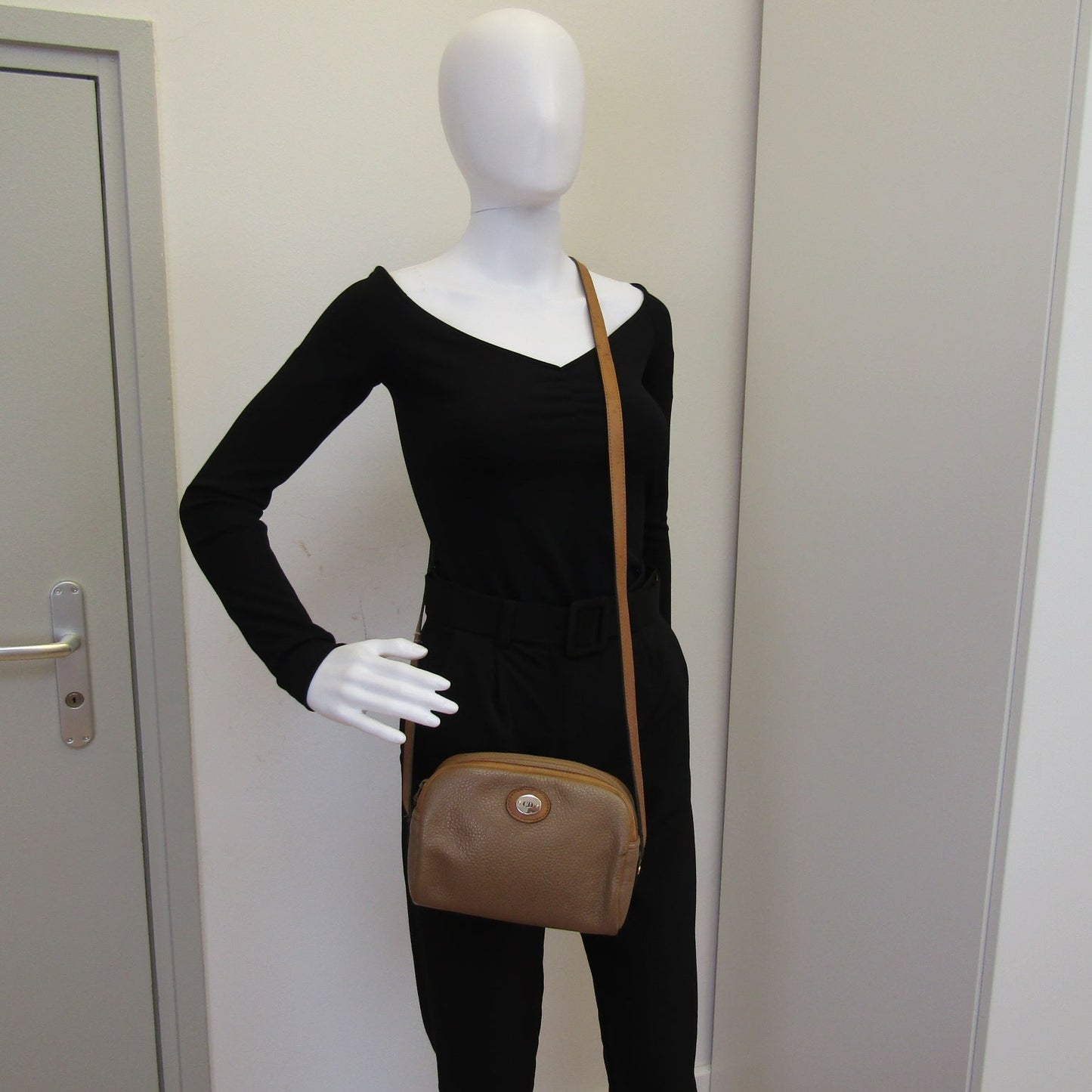 CHRISTIAN DIOR Crossbody Bag in Brown Leather