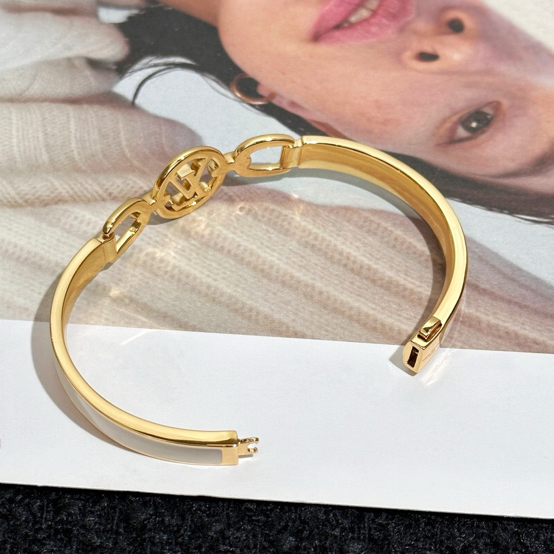 JW889 LB Ccircle Prime Bracelet