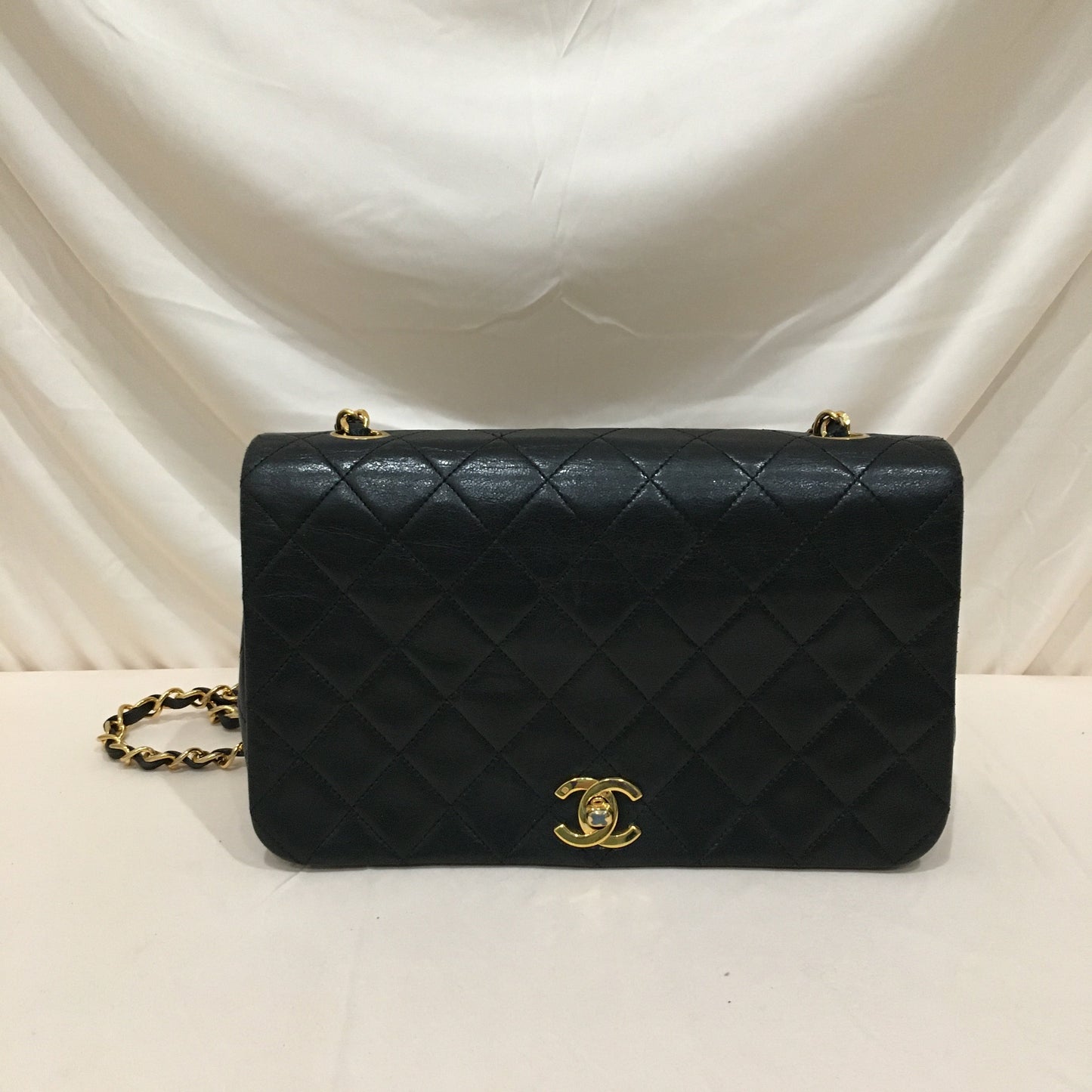 Chanel Black Leather Vintage Single Flap Shoulder Bag Sku# 73023