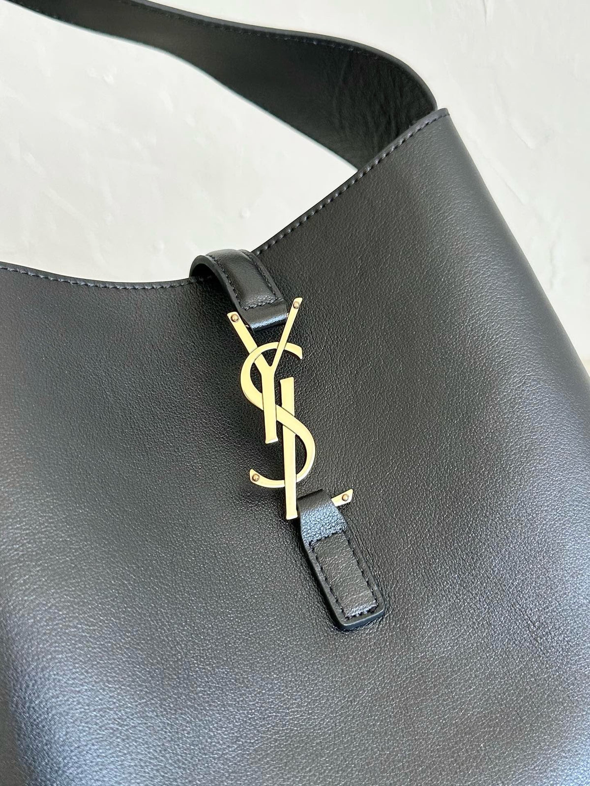 YSK399 le 5 à 7 Supple Small/Large in Grained Leather / HIGHEST QUALITY VERSION