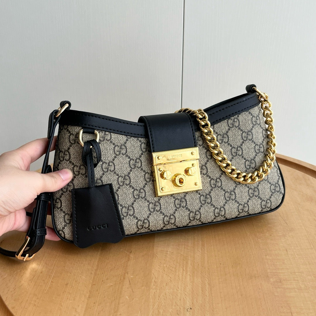 GC699 Padlock GG Small Shoulder Bag / 10.6x5.5x2.3inch
