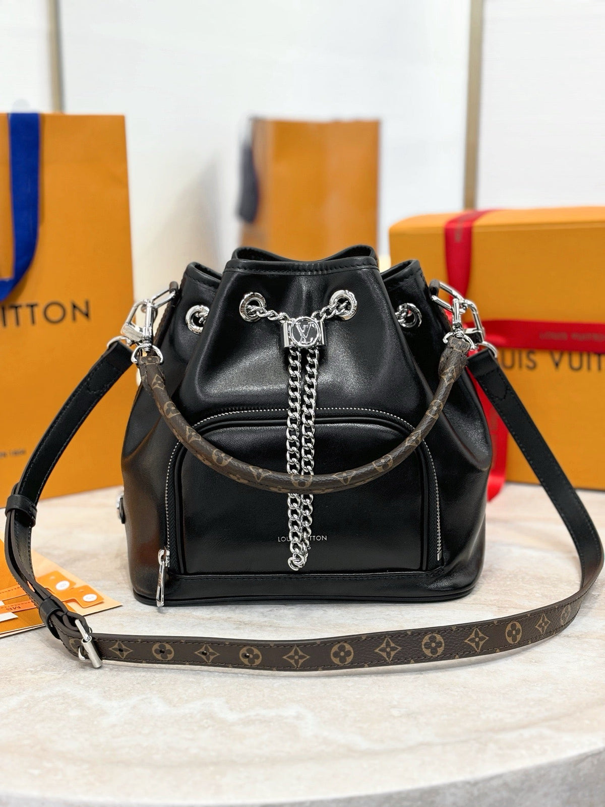 LB1281 Noé Cargo / 8.7 x 9.4 x 6.3 inches / HIGHEST QUALITY VERSION