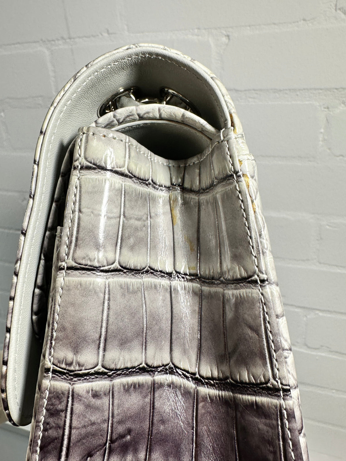 Double Flap Jumbo Ombre Grey Exotic
