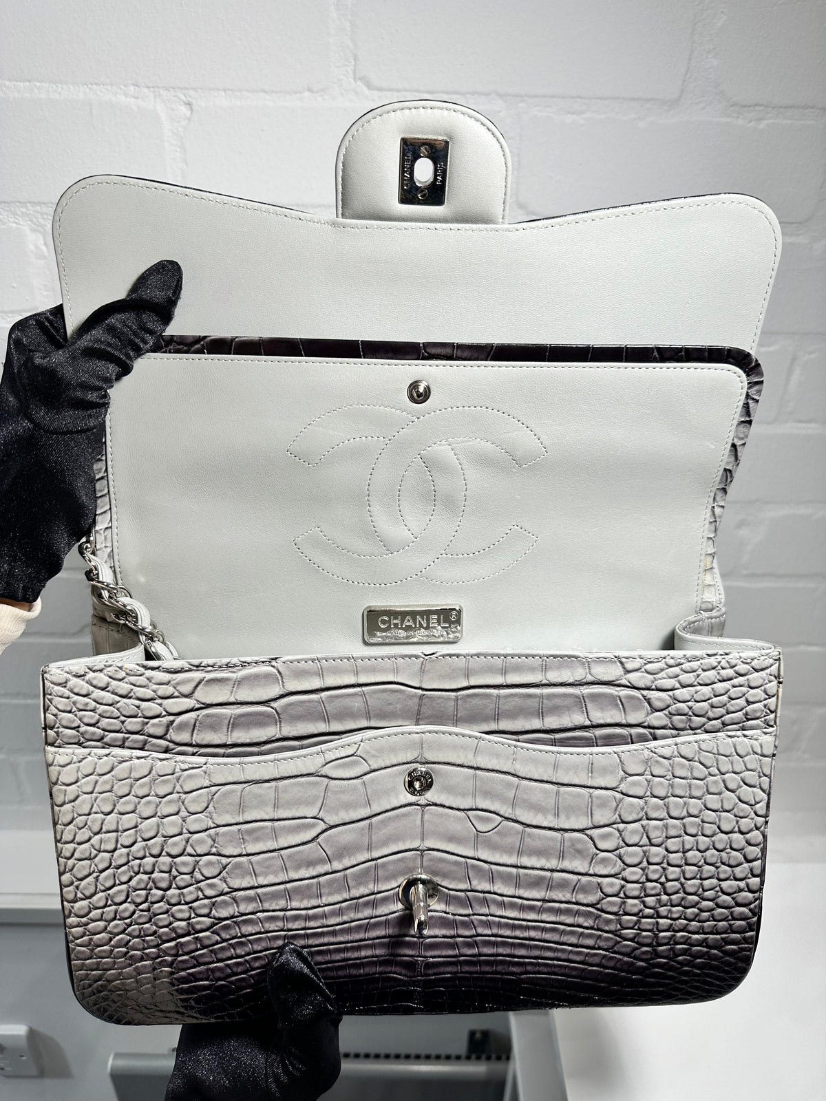 Double Flap Jumbo Ombre Grey Exotic