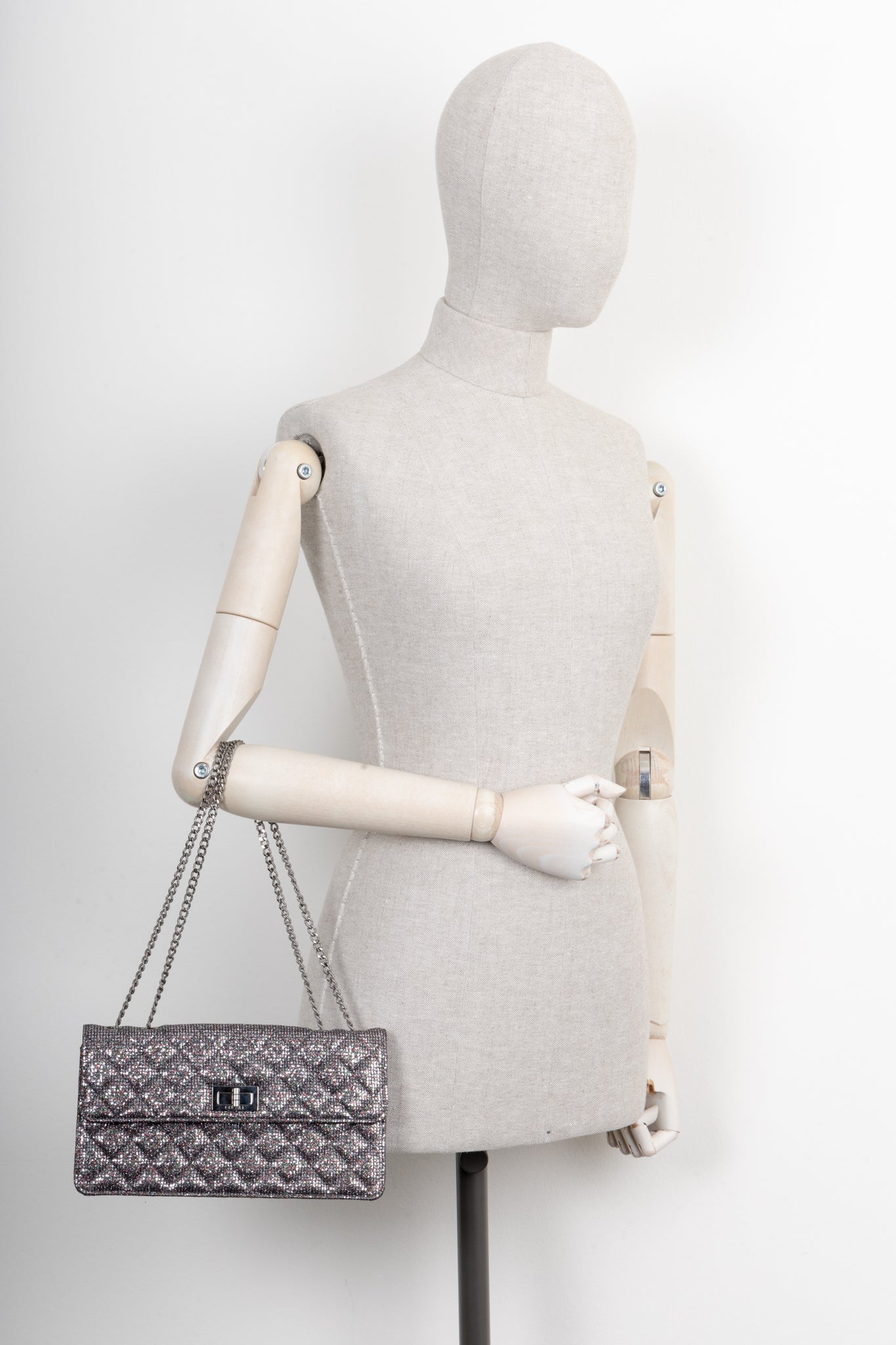 CHANEL 2.55 Reissue Bag Glitter Silver