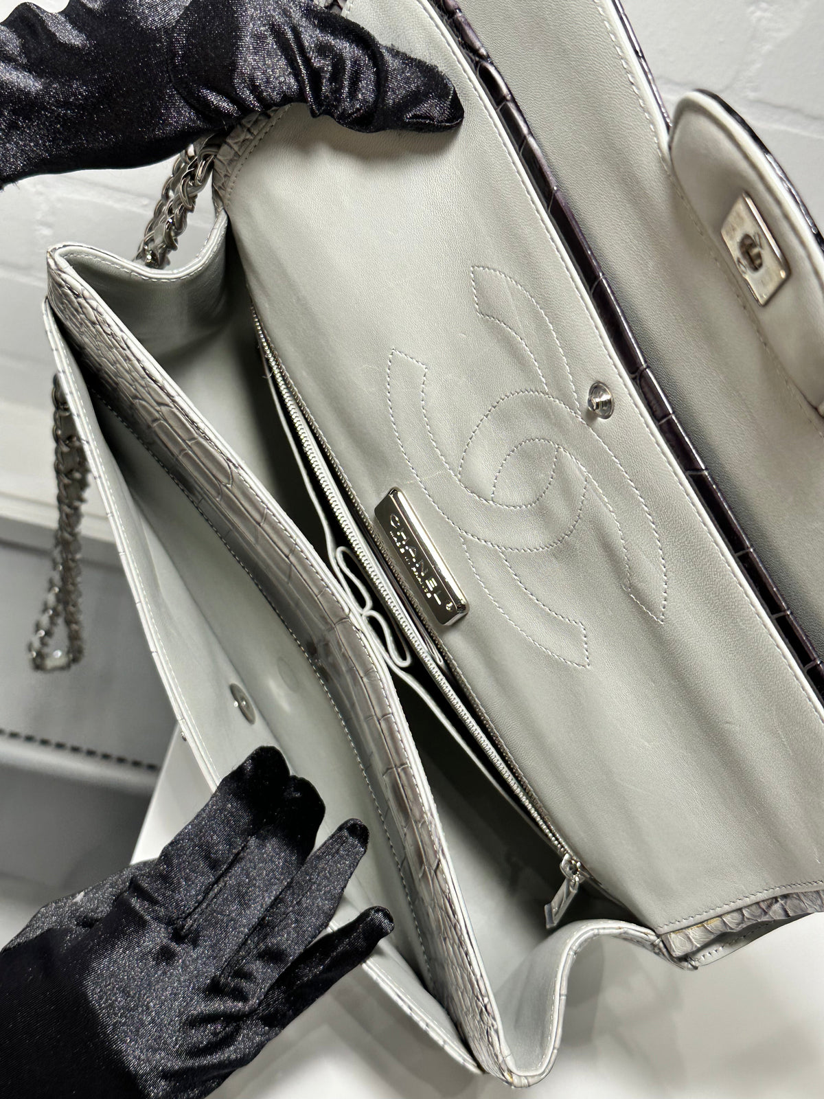 Double Flap Jumbo Ombre Grey Exotic