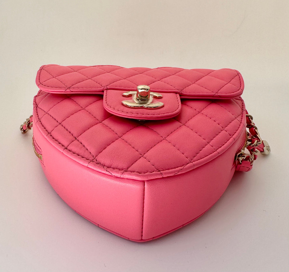 Heart Bag SS22