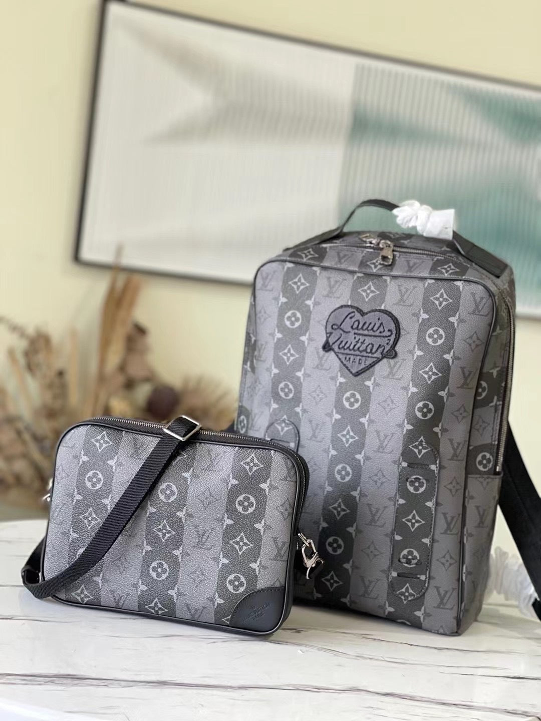 MBG024 UTILITARY / HIGHEST QUALITY VERSION / 11.8x16.5x5.5inch