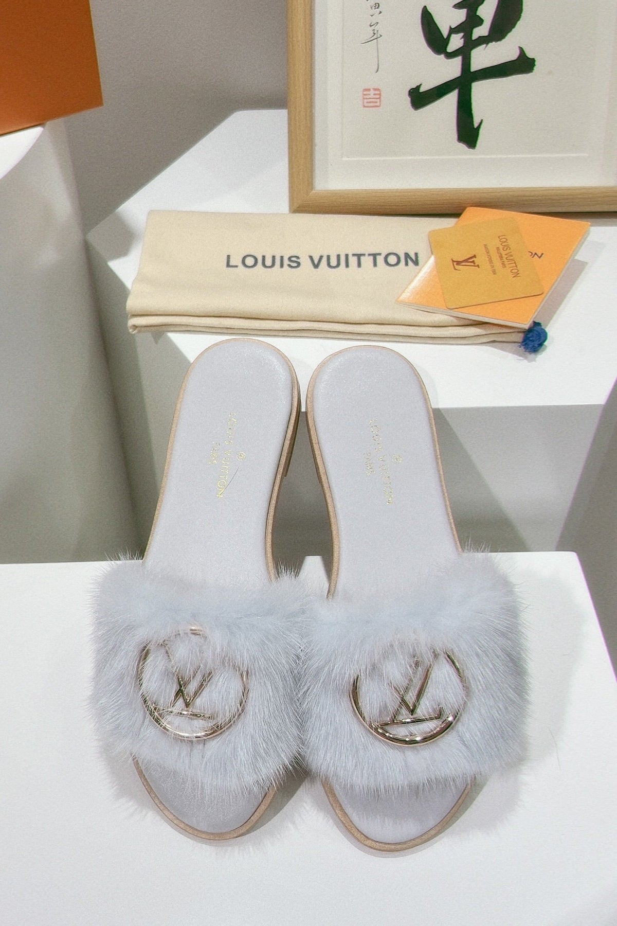 SE1173 LB Mink Fur Flat Mule / Size5-12