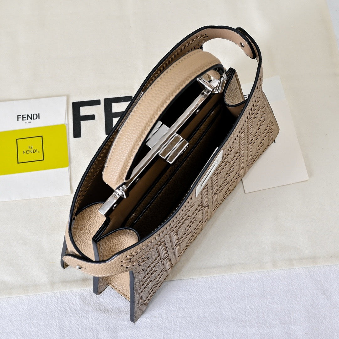 FF301 Peekaboo ISeeU Small / 10.6x5.9x2.3inch