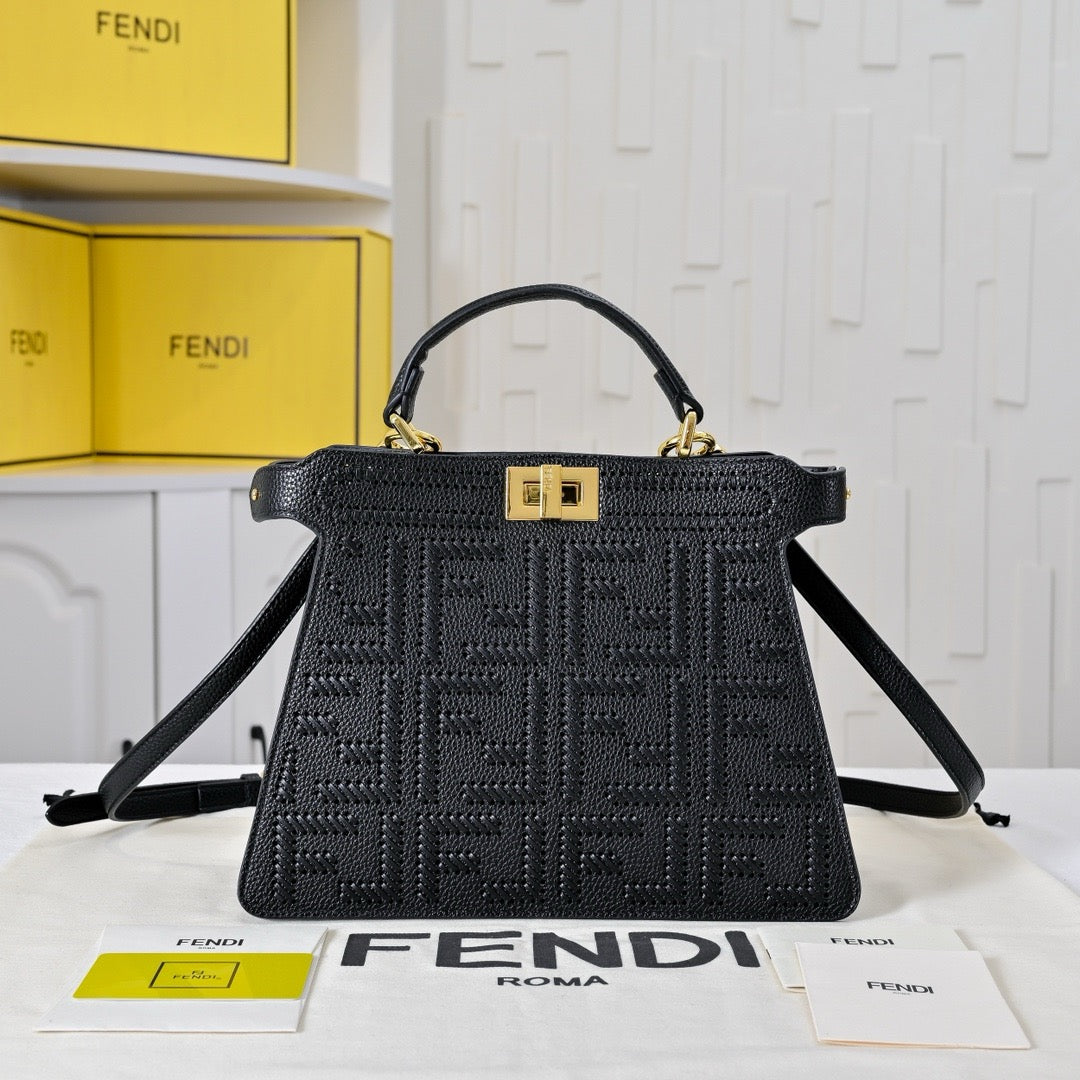 FF304 Peekaboo ISeeU Small / 10.6x5.9x2.3inch
