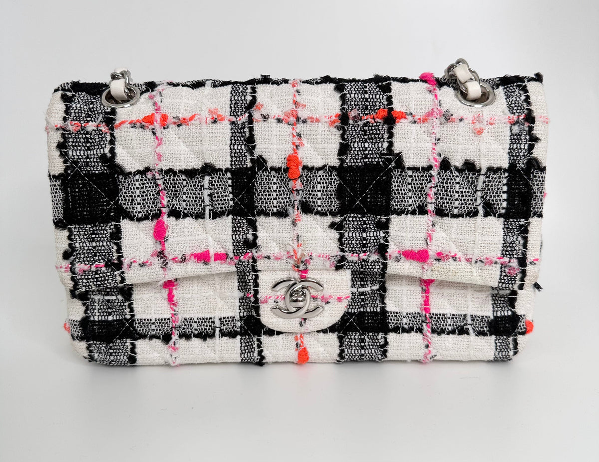 CHANEL Medium Tweed Double Flap