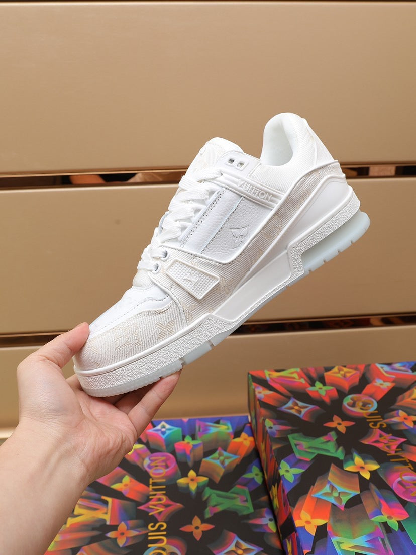 MSE075 LV Trainer Sneaker / Size7-12
