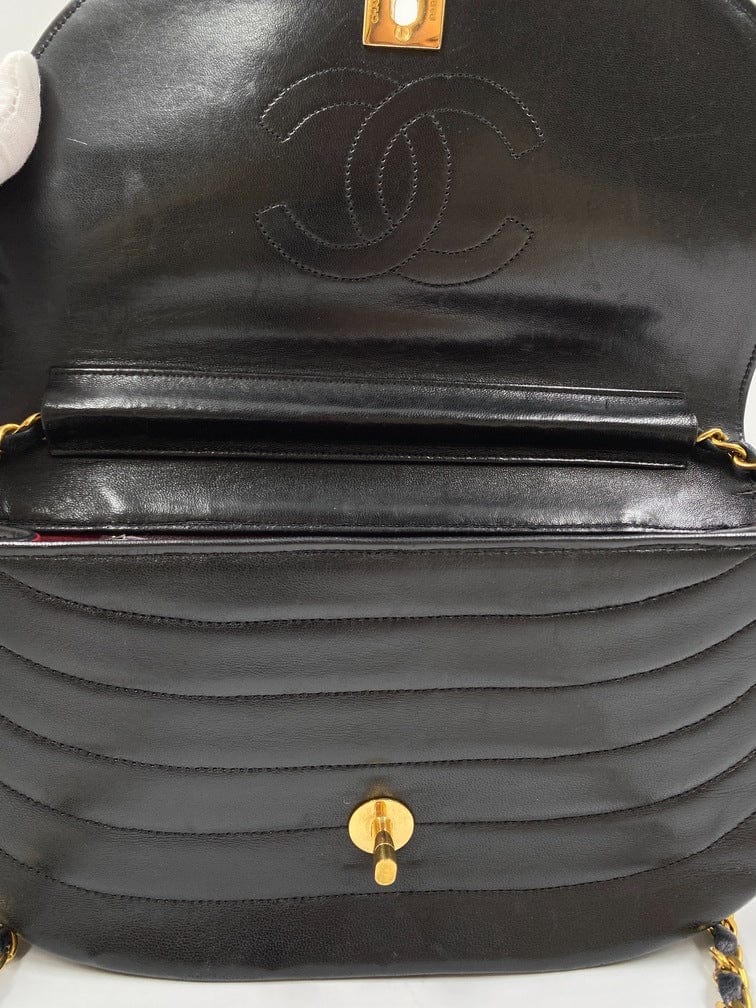 Chanel Vintage Crossbody Flap Bag