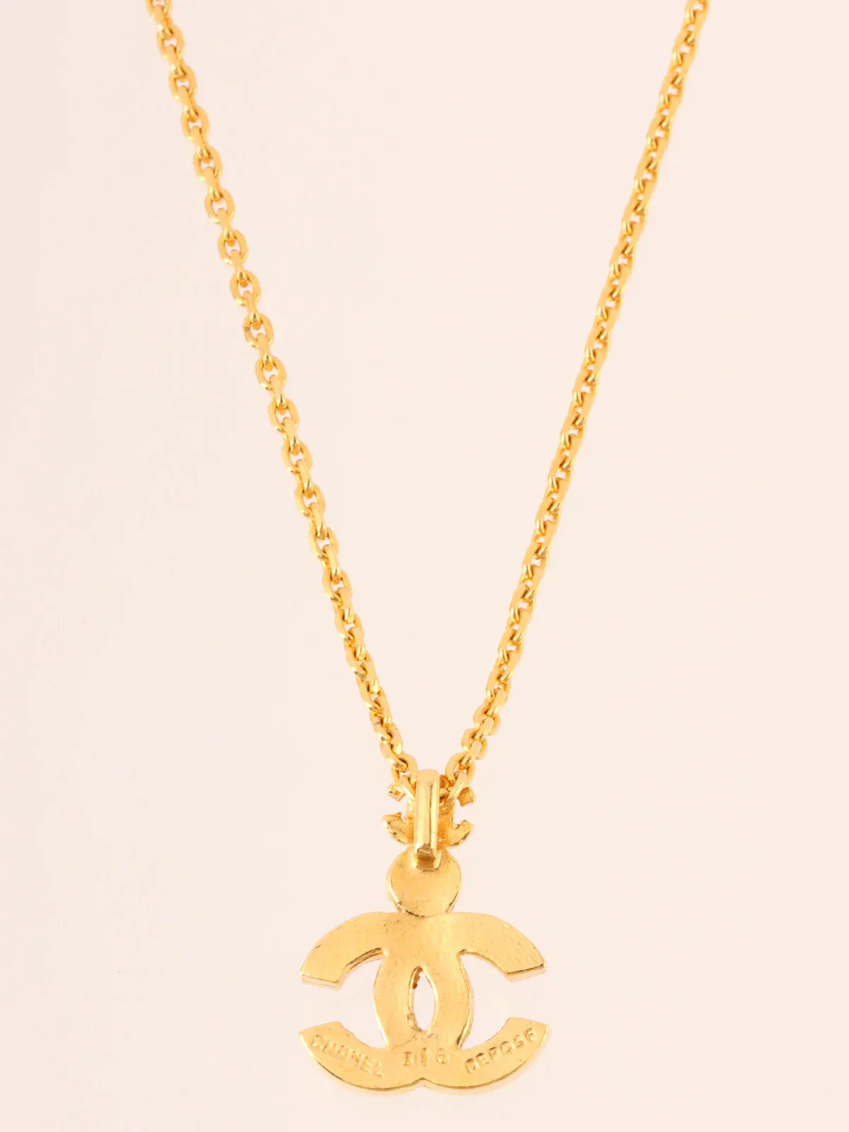 Top Quality Chanel Gripoix Double Cc Mark Plate Necklace Gold/Black/Red