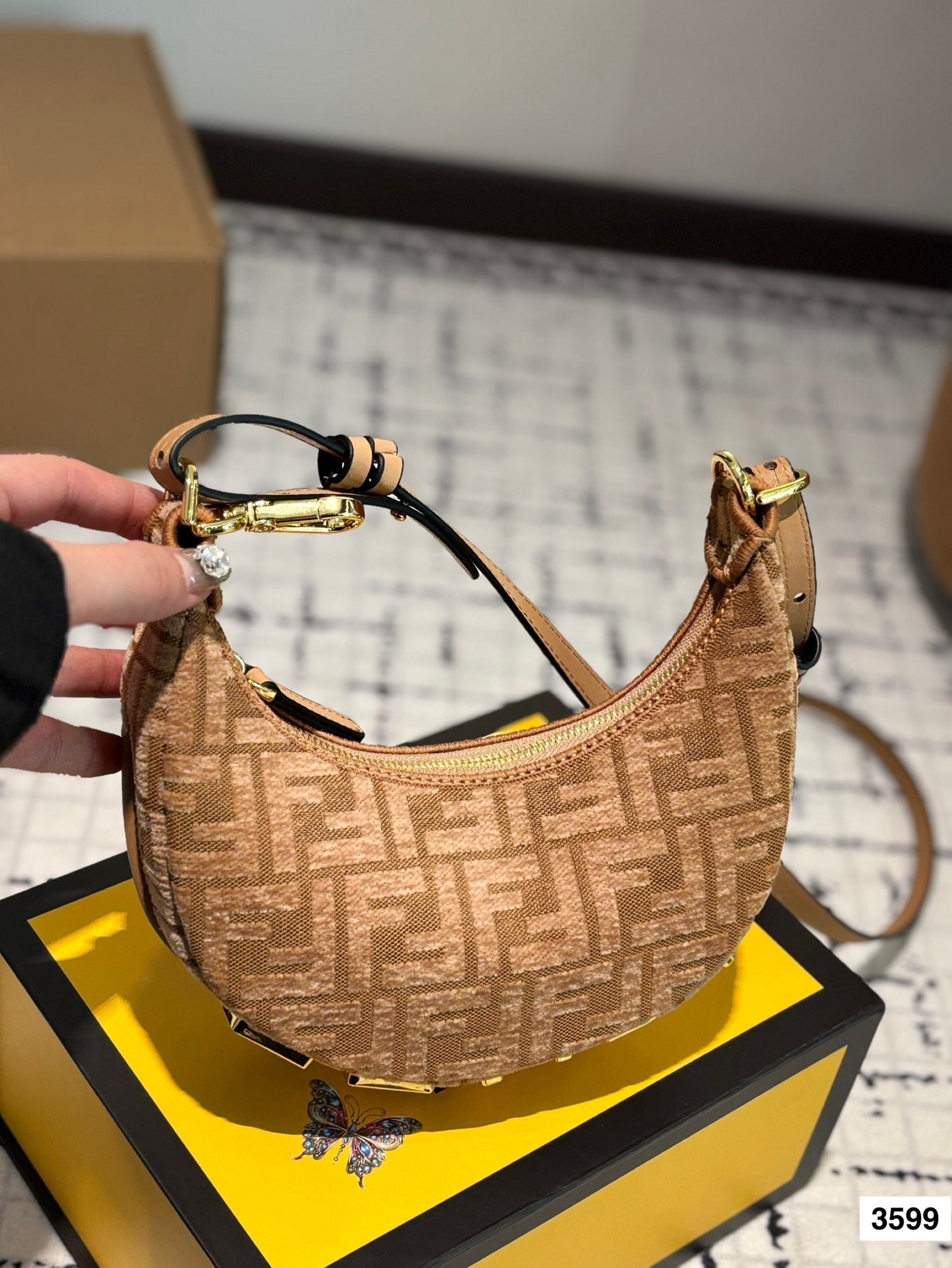 FF292 Fendigraphy Mini / 7.8x5.1x2.9inch