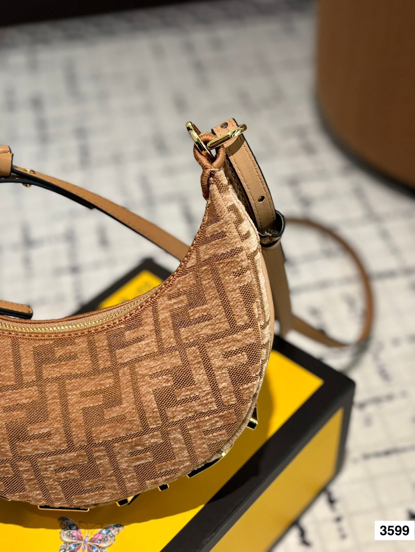 FF292 Fendigraphy Mini / 7.8x5.1x2.9inch