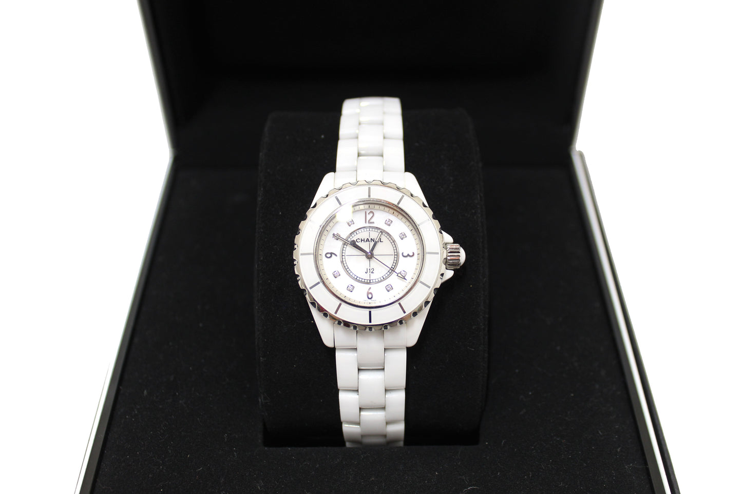 Chanel White Ceramic J Diamond Quatz Watch mm H