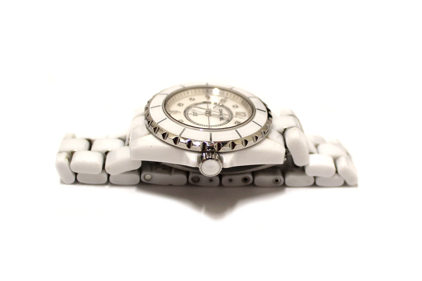 Chanel White Ceramic J Diamond Quatz Watch mm H
