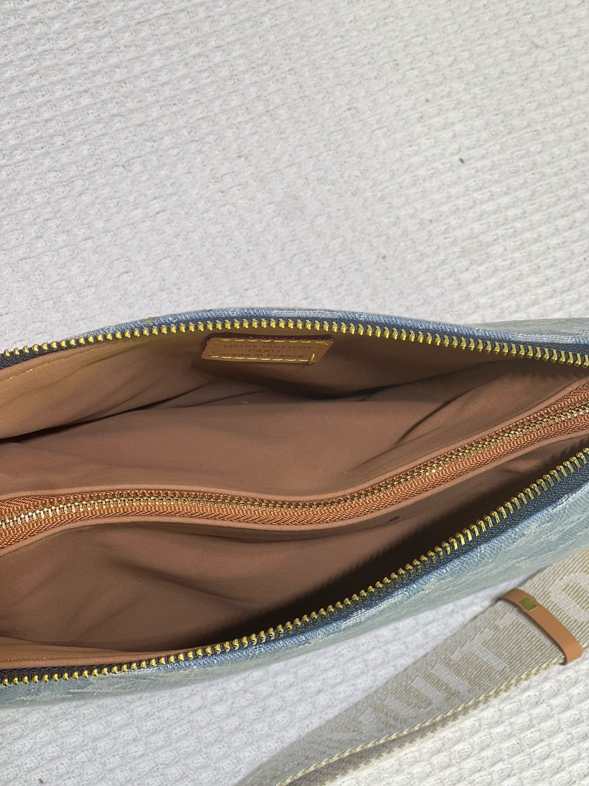 LB1023 Coussin BB/PM